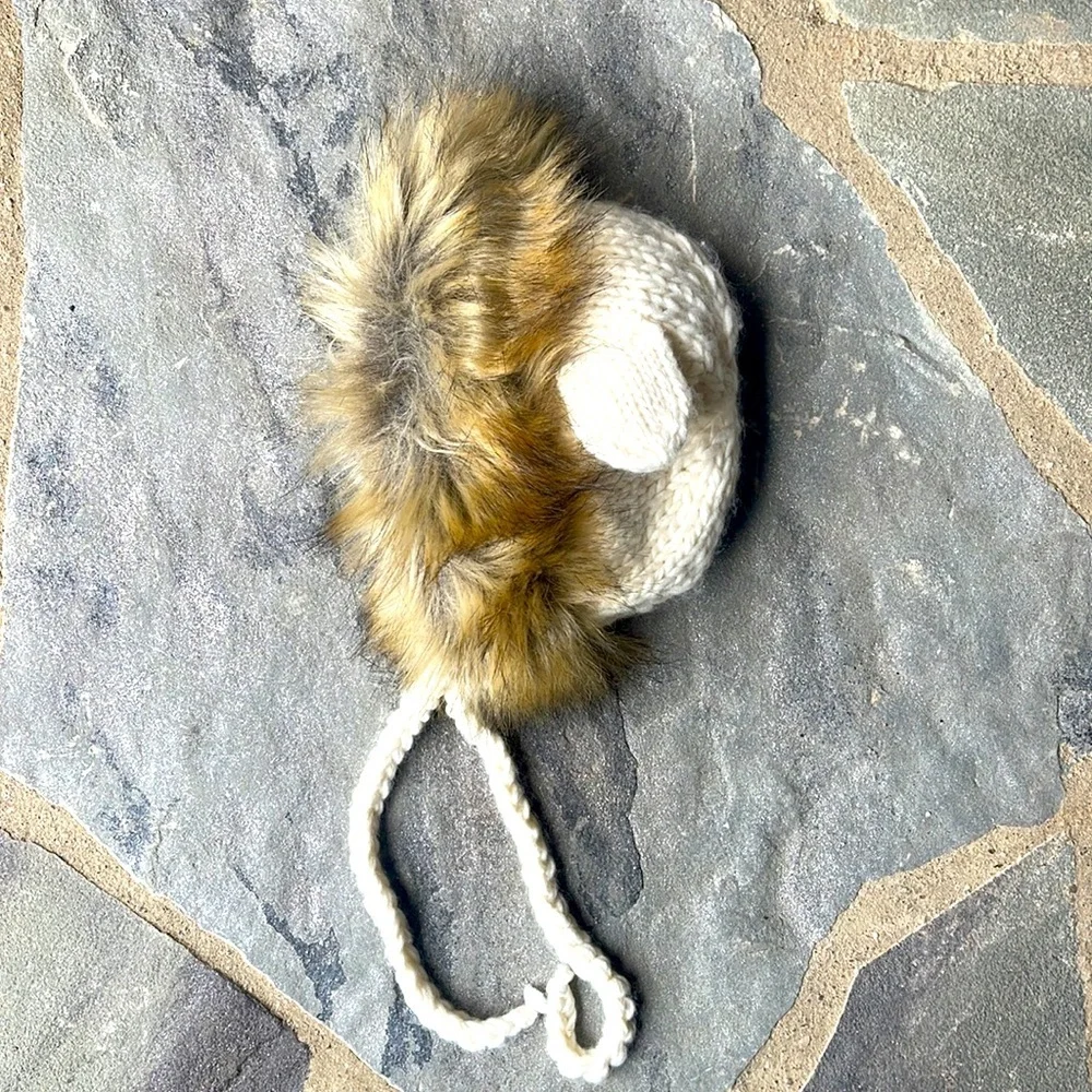 THE BLUEBERRY HILL Lennon Lion Bonnet With Faux Fur, Cream